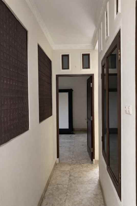 rumah hook murah di taman buaran indah 1 jakarta timur