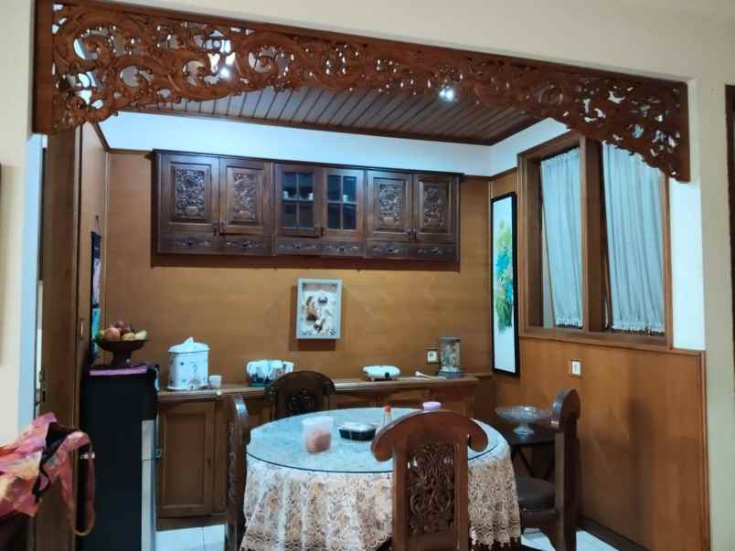 rumah istimewa nyaman di dago coblong bandung
