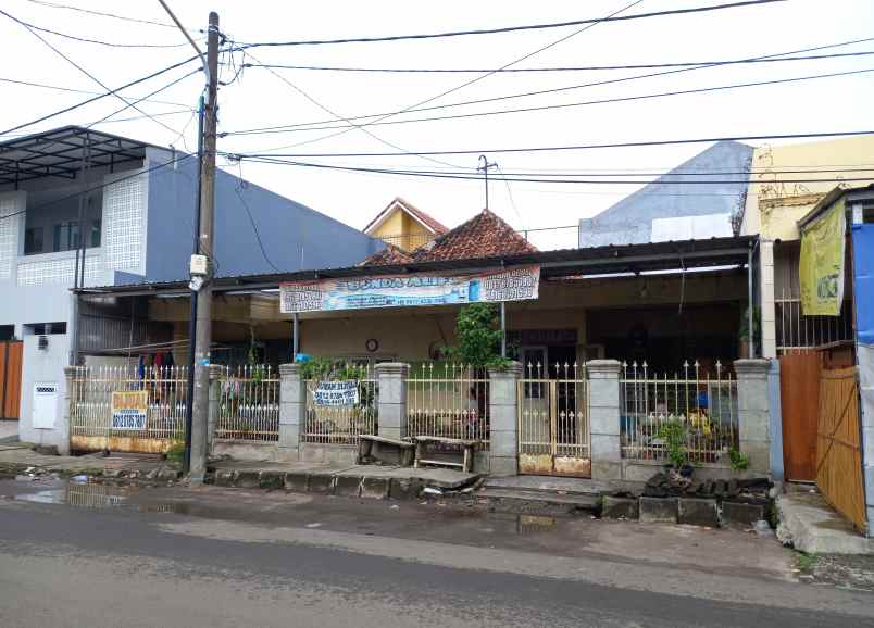 rumah jalan haji embang jaya