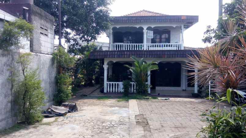 rumah jl h asmawi beji depok