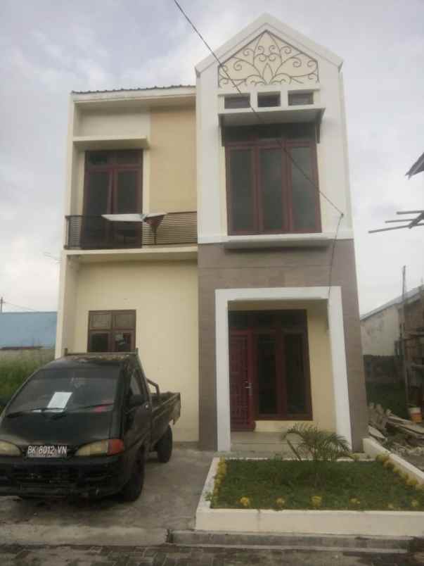 rumah jl ringroad gagak hitam