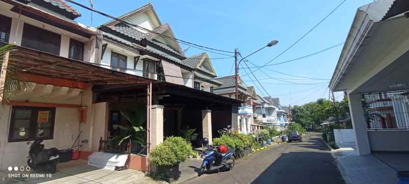 rumah karawaci bagus 2 lantai