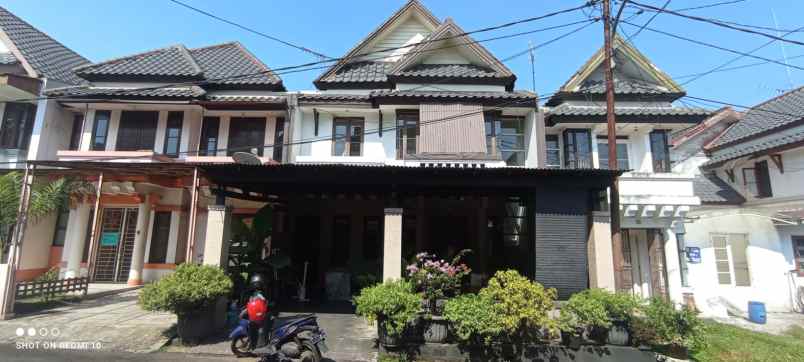 rumah karawaci bagus 2 lantai