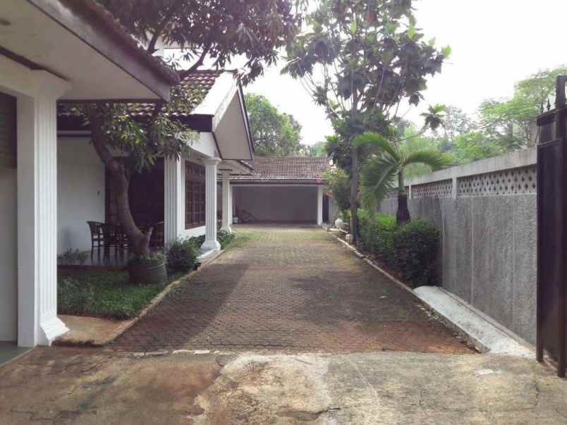 rumah kemang timur