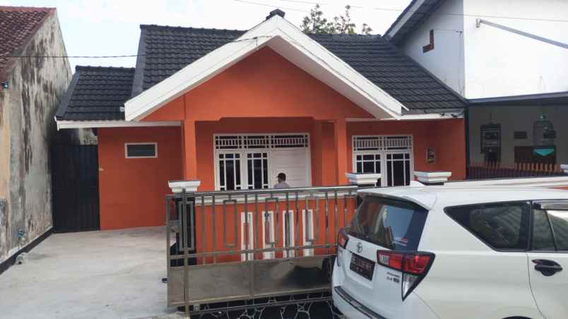 rumah komersil komp pln