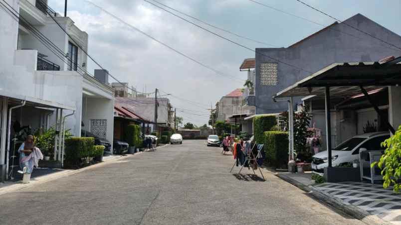 rumah komplek ambrapura