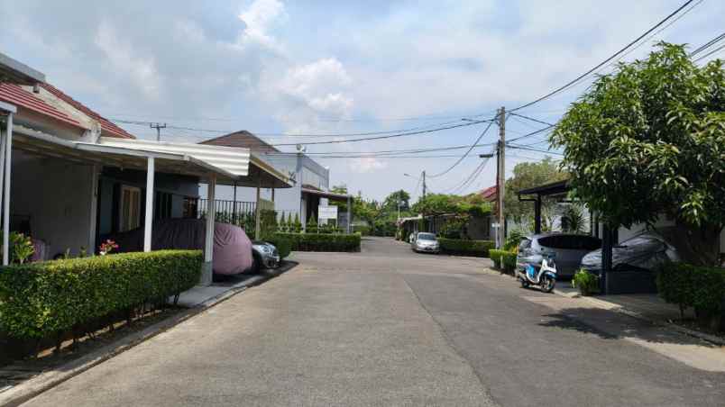 rumah komplek ambrapura