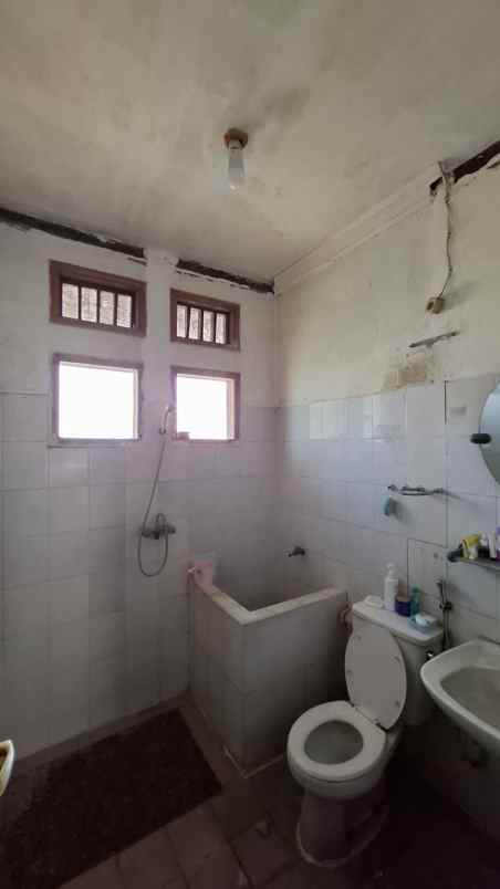 rumah komplek cibabat taman luas 2 menit pemkot cimahi