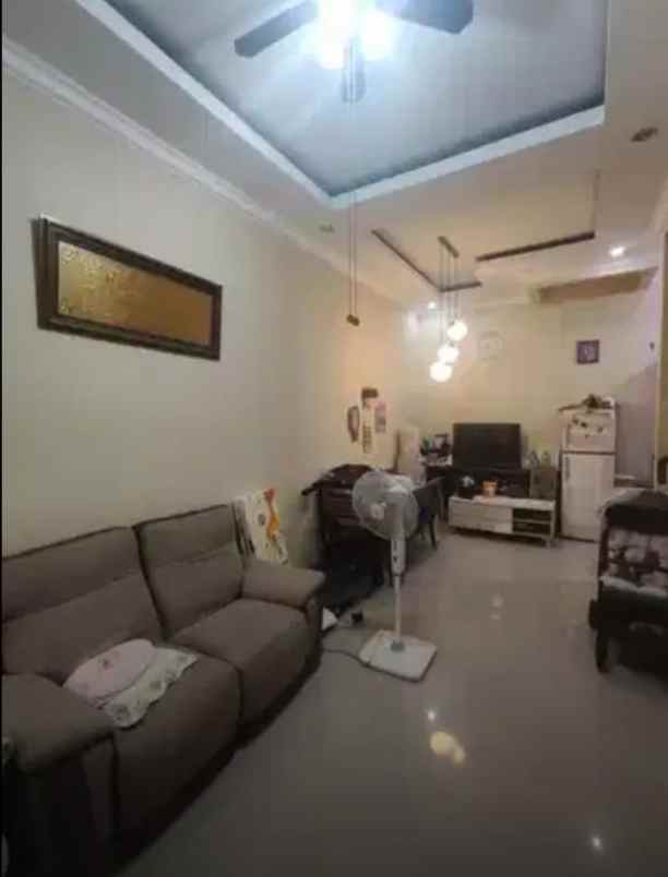 rumah komplek pondok cipta