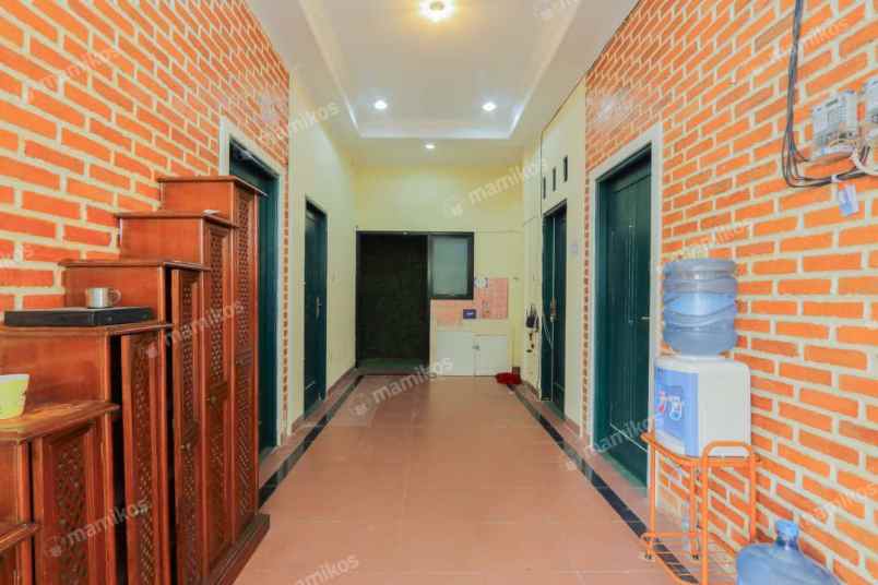 rumah kosan dijual di jakarta selatan 21 kamar shm