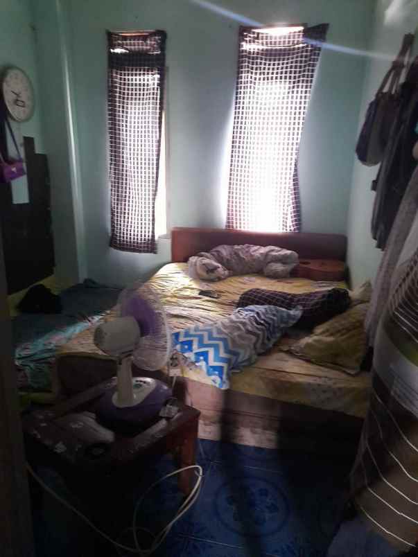 rumah lama siap huni lokasi strategis