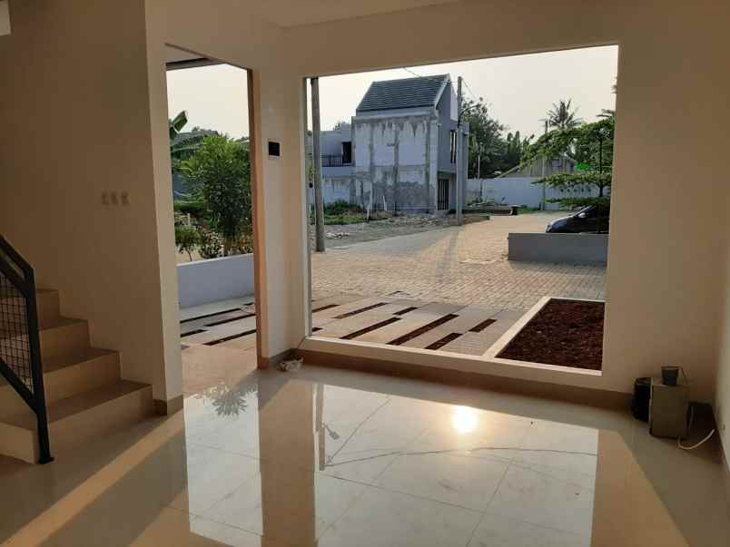 rumah limo tengah