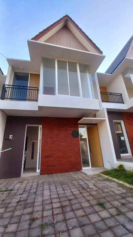 rumah lokasi perumahan tirtojoyo merjosari