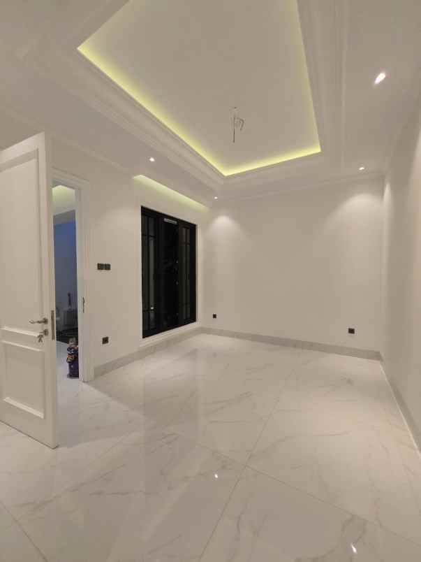 rumah mewah baru siap huni di cempaka putih