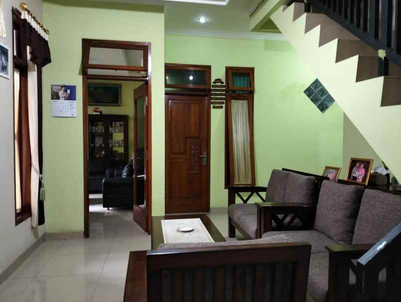 rumah mewah cimahi kota cigugur dekat cimindi