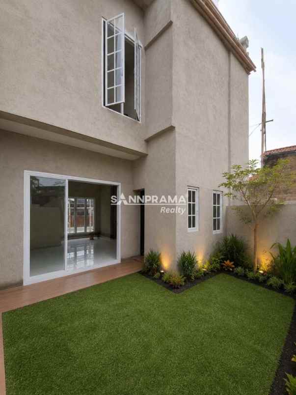 rumah mewah cuma 2 unit di mampang depok iml