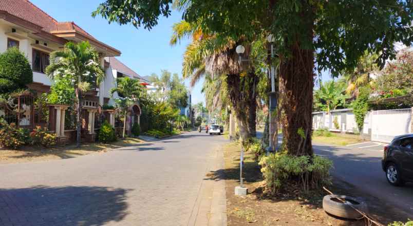 rumah mewah di kawasan elite permata jingga malang