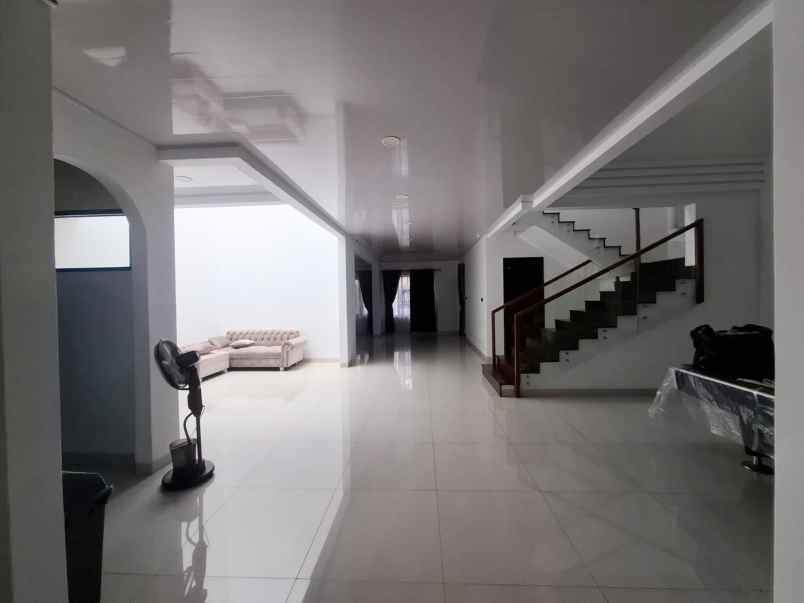 rumah mewah dijual legenda wisata cluster napoleon