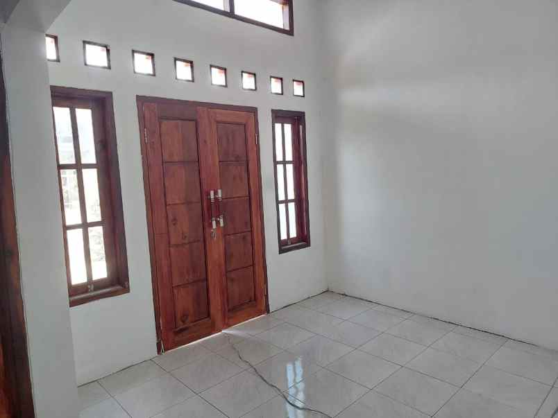 rumah mewah harga murah di cilejit