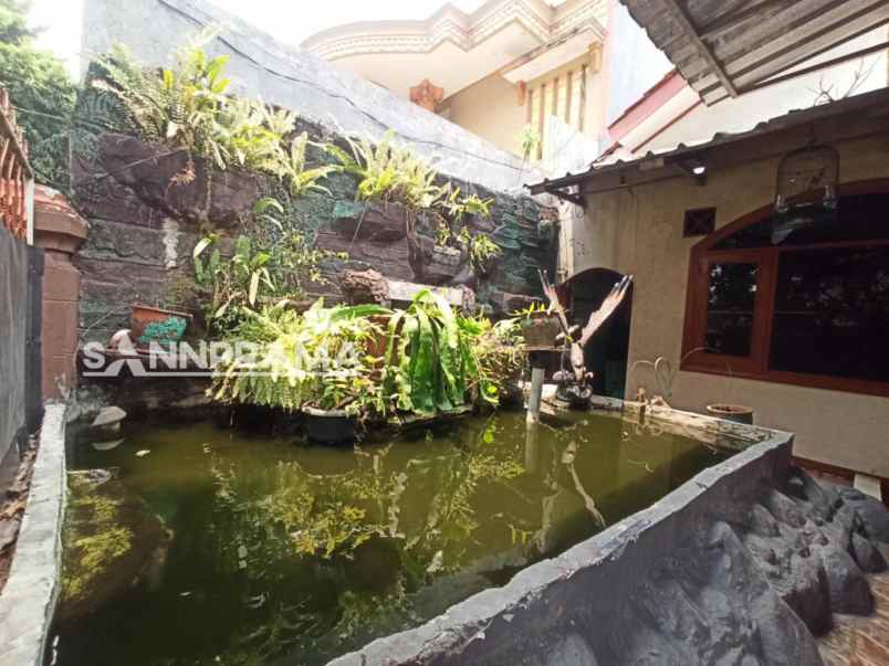 rumah mewah hook luas di cipedak jakarta selatan