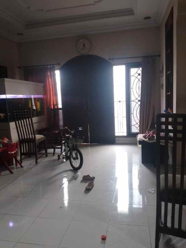 rumah mewah hook siap huni di pusat kota bekasi