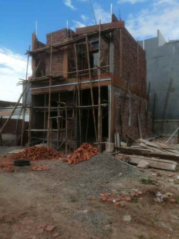 rumah mewah murah di cirendeu tangerang selatan kota