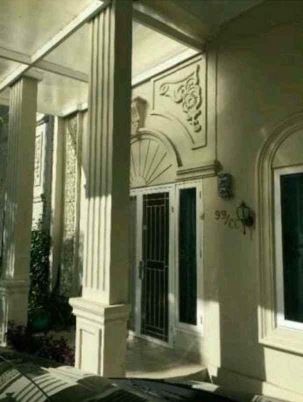 rumah mewah royal platinum pekanbaru