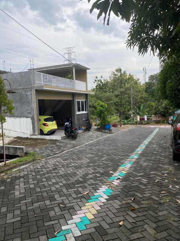 rumah mewah satu lantai di cluster tembalang semarang