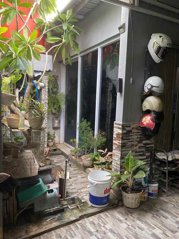 rumah mewah satu lantai di cluster tembalang semarang