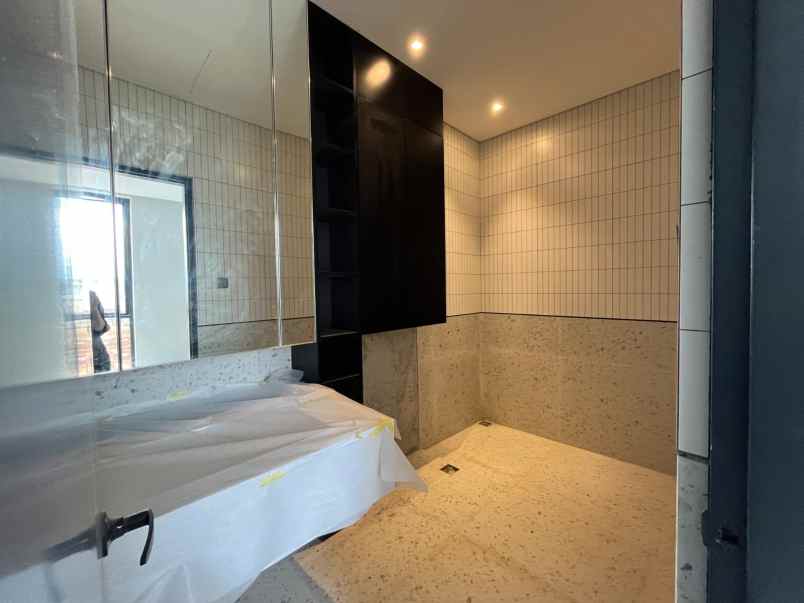 rumah mewah siap huni di cluster fortunia residence