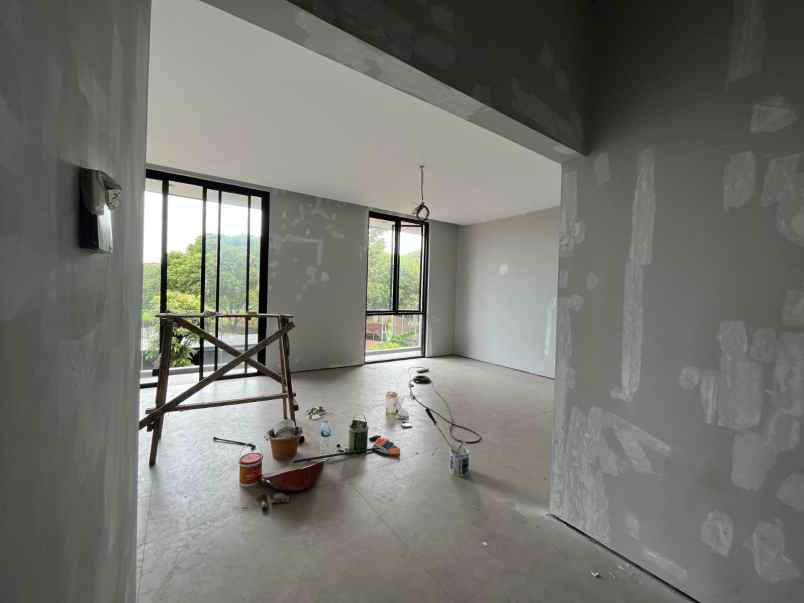 rumah mewah siap huni di cluster fortunia residence