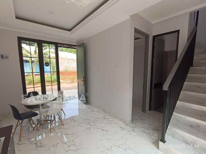 rumah minimalis 2 lantai di cibubur city