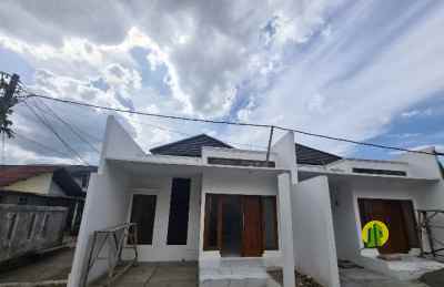 rumah minimalis asri dan nyaman di bedahan depok