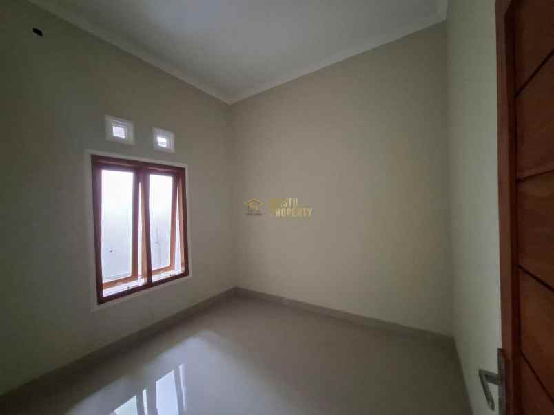 rumah minimalis modern dekat candi sambisari