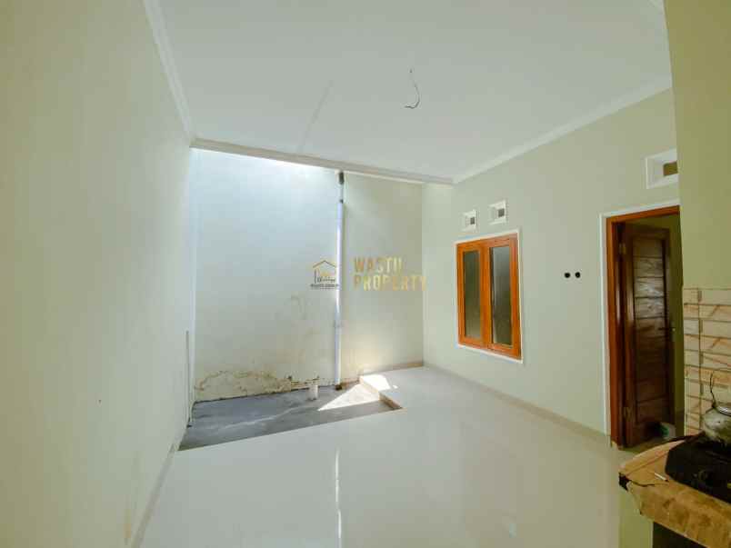rumah minimalis modern dekat candi sambisari