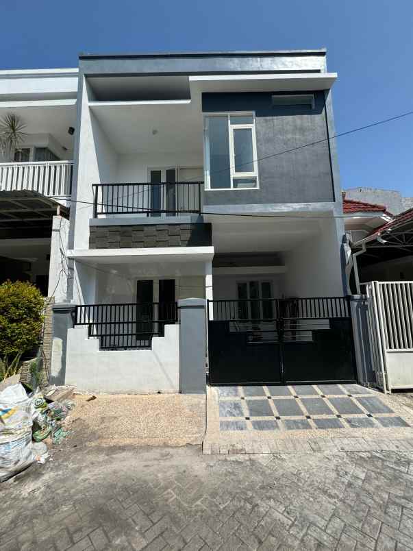 rumah minimalis murah one gate dekat pakuwon city merr