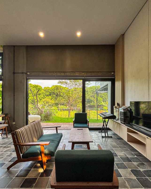 rumah modern industrial design di veteran bintaro