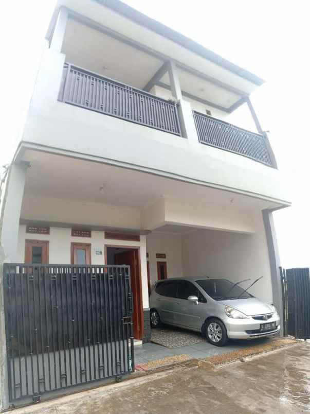 rumah murah 2 lantai di parakan saat arcamanik bandung