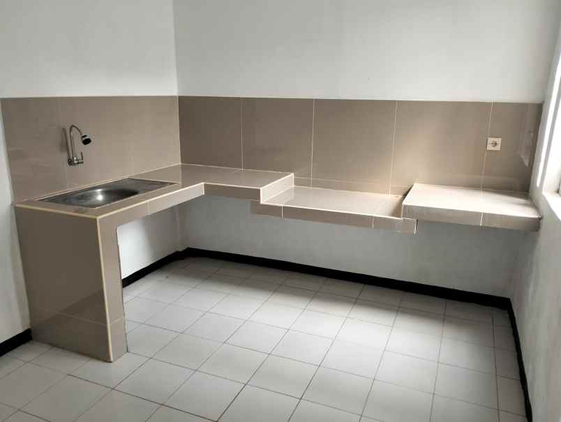 rumah murah baru renovasi dekat kota baru parahyangan