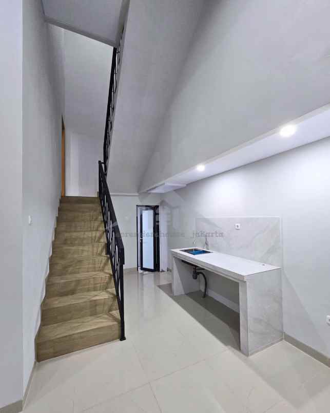 rumah murah dekat tol brigif jagakarsa jakarta selatan