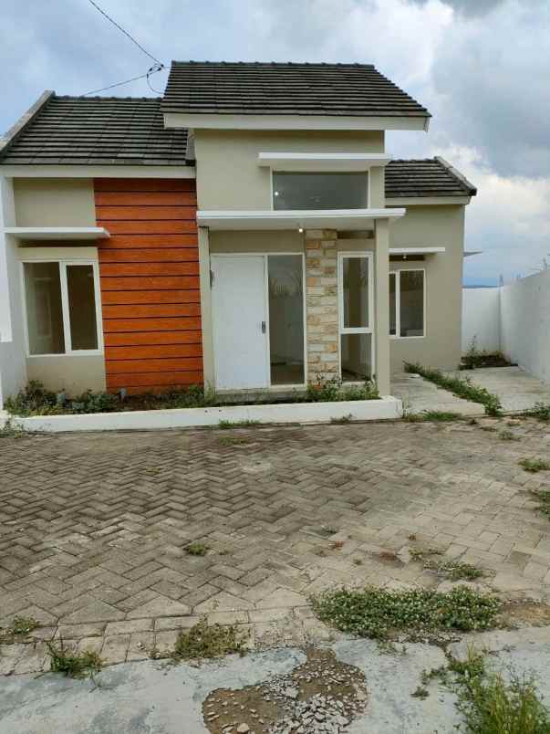 rumah murah modern lokasi wagir