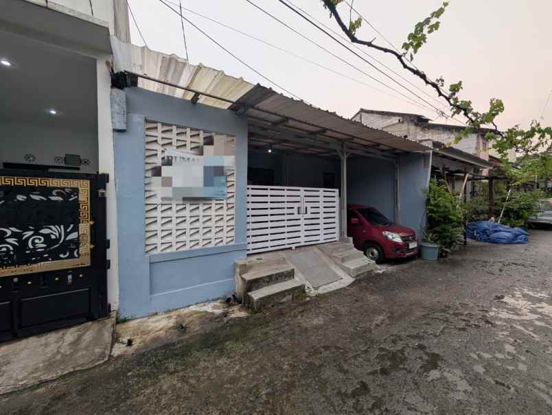 rumah murah second dalam perumahan di ciherang depok