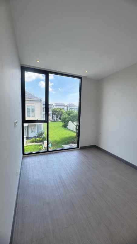 rumah new gress woodland citraland surabaya barat