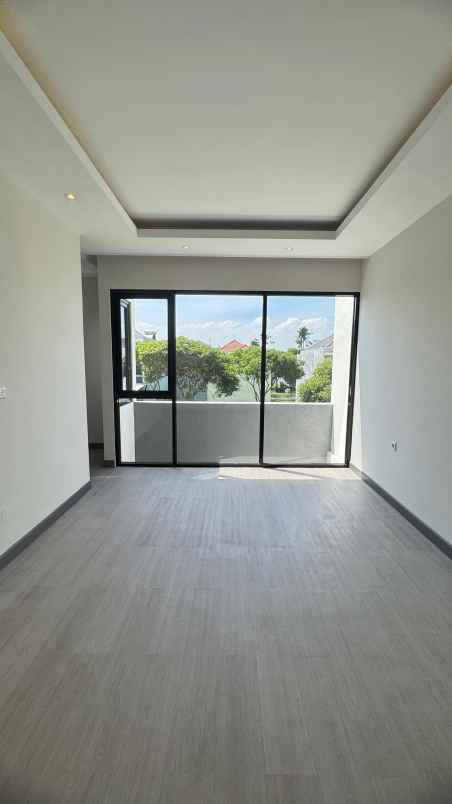 rumah new gress woodland citraland surabaya barat