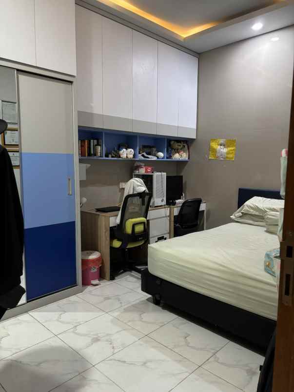 rumah one gate system di dalung dekat canggu bali