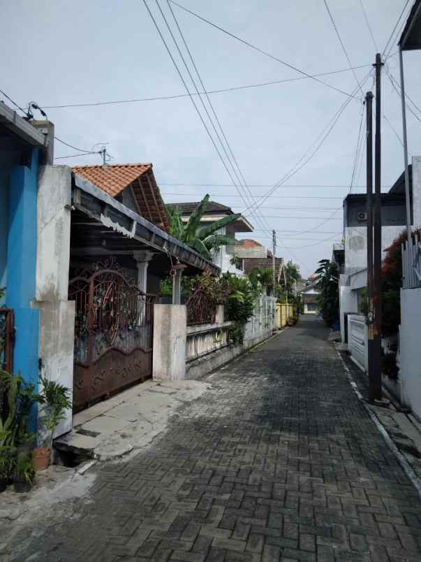 rumah patiunus gayamsari semarang