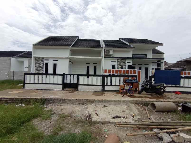 rumah ready siap huni lokasi dekat krl citayam