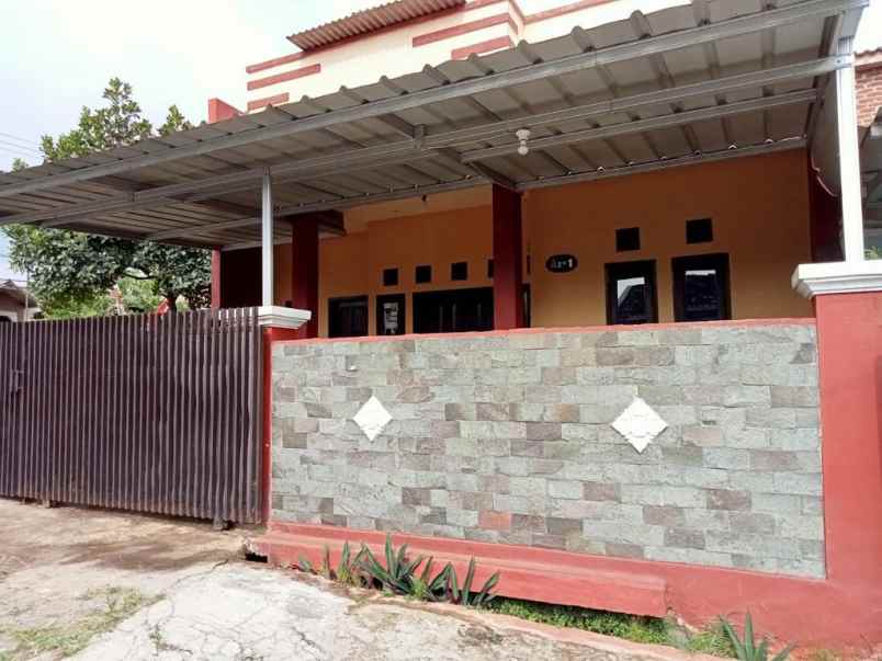 rumah second cilame bandung barat dalam komplek