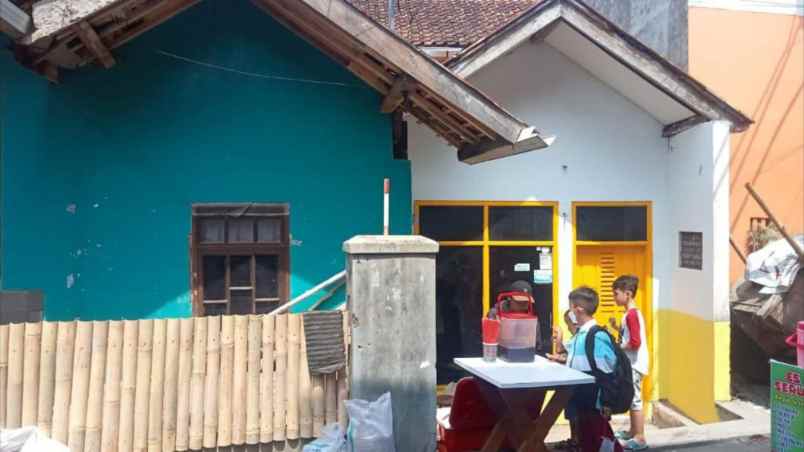 rumah second dekat sekolah di tarogong kidul garut