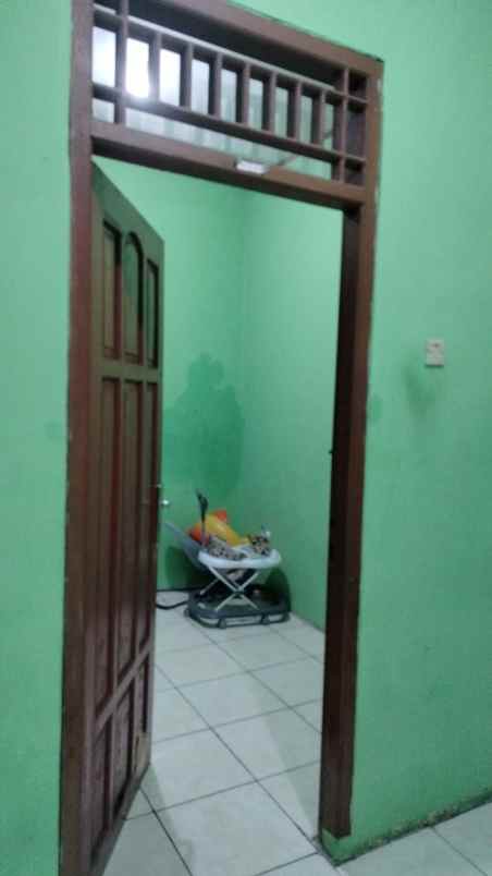 rumah second murah di mampang depok